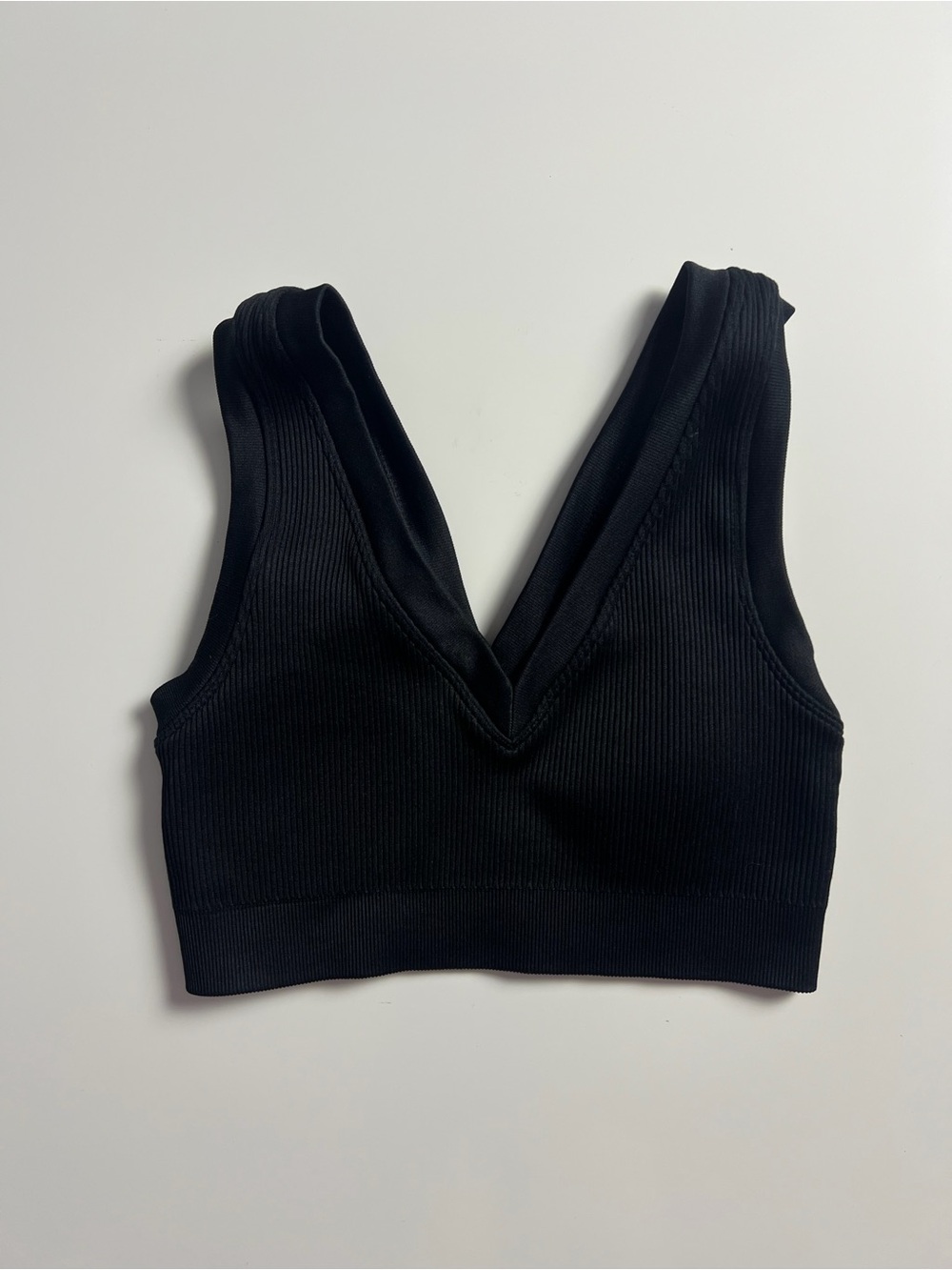 Aerie Offline Padded Plunge Sports Bra, Black, Size S